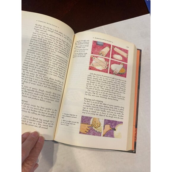 Reader’s Digest Secrets of Better Cooking Vintage Cookbook Dated 1973 - Picture 7 of 11